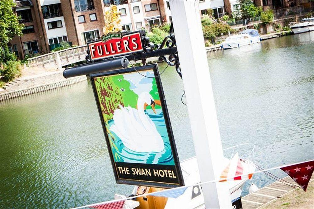The Swan Hotel Staines-upon-Thames Exteriör bild