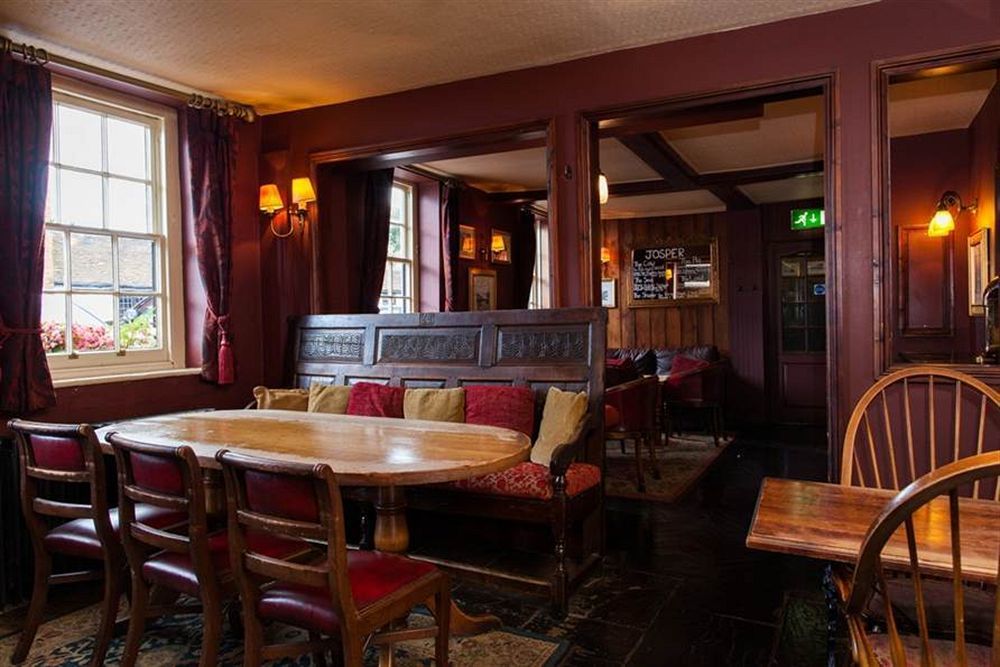 The Swan Hotel Staines-upon-Thames Exteriör bild
